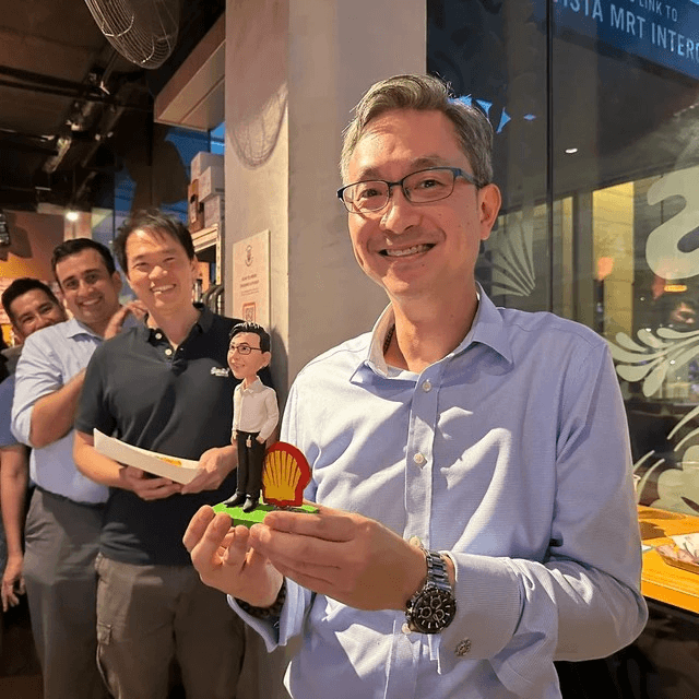 👋 Why Bobbleheads Make the Best Farewell Gift for Colleagues