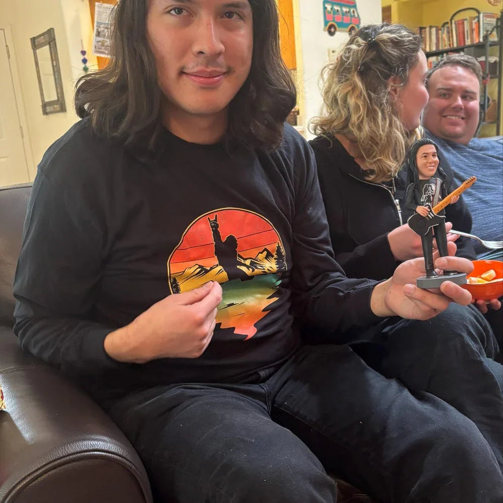 Engage Your Audience with Custom Guitarist Bobbleheads: Perfect Personalized Figurine Gifts for Company Events and Employee Appreciation