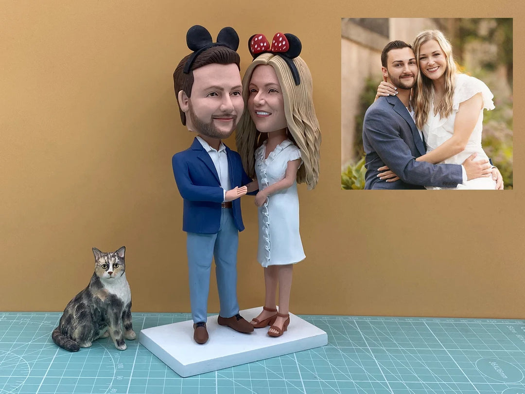 How a Custom Bobble Head Can Help Repair a Strained Relationship