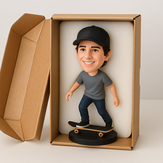 Custom Skateboarder Bobblehead – Personalized Skater Figurine Gift