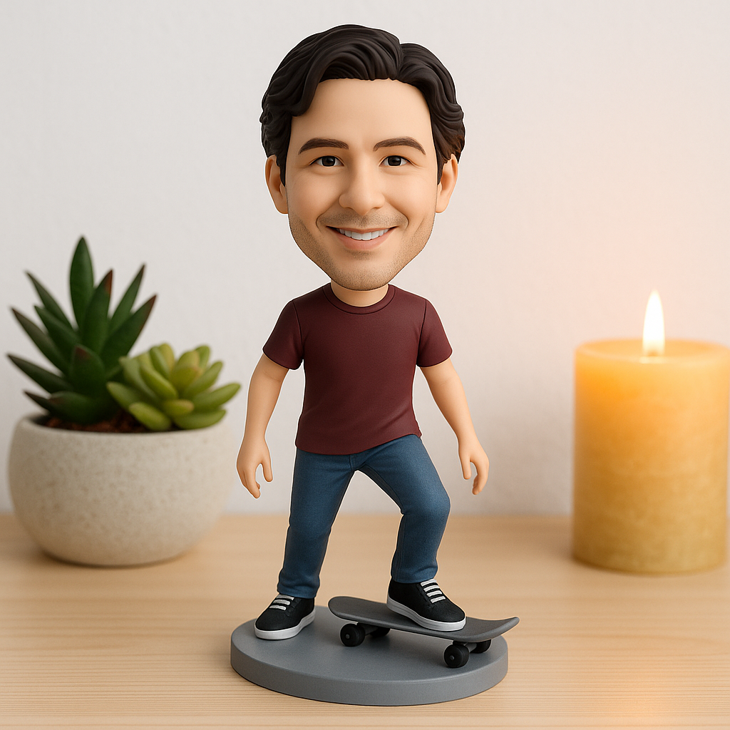 Custom Skateboarder Bobblehead – Personalized Skater Figurine Gift