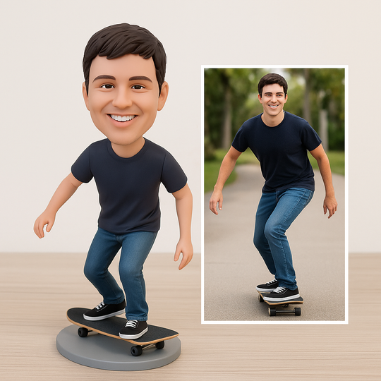 Custom Skateboarder Bobblehead – Personalized Skater Figurine Gift