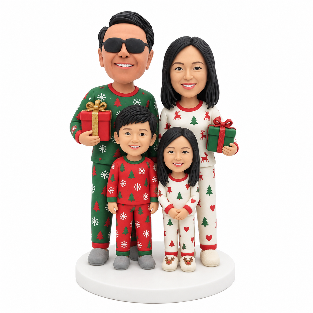 Custom Family Christmas Bobblehead – Personalized Holiday Figurine with Kids & Pets