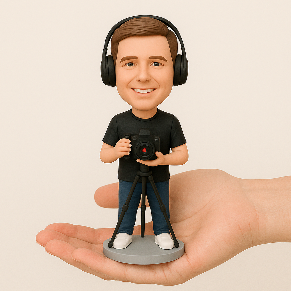 Custom YouTuber Bobblehead – Personalized Figurine Gift for Content Creators, Streamers & Fans