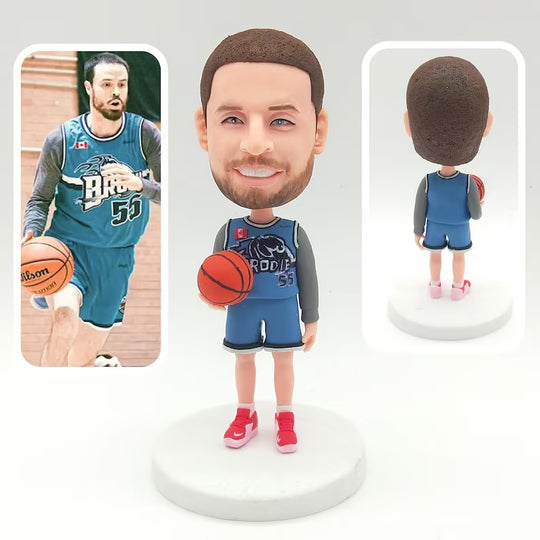 Example of the custom figurine design; personalised from customer reference photos