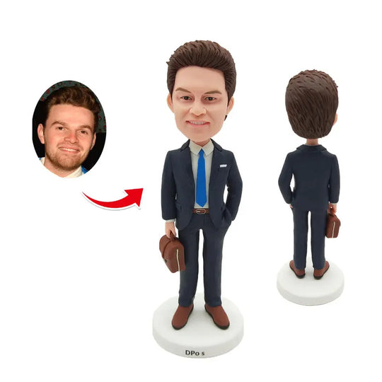 Example of the custom figurine design; personalised from customer reference photos