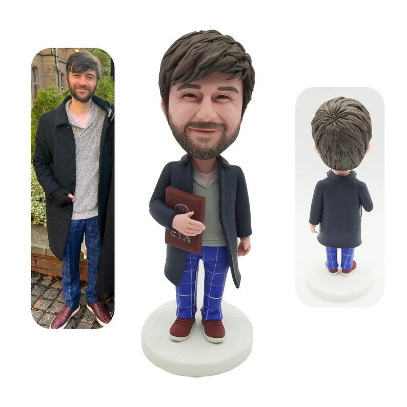 Example of the custom figurine design; personalised from customer reference photos