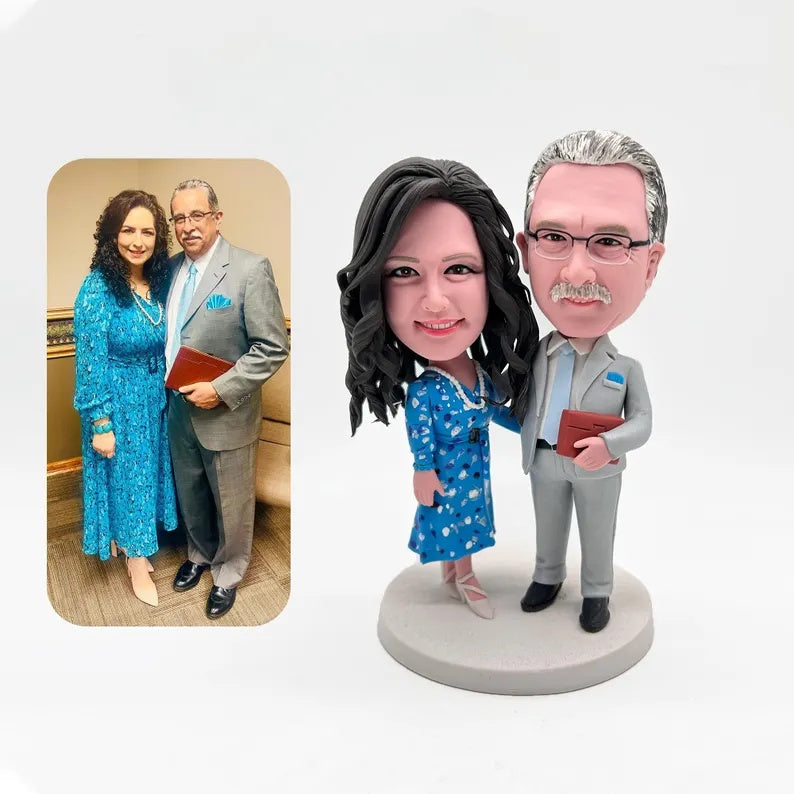 Example of the custom figurine design; personalised from customer reference photos