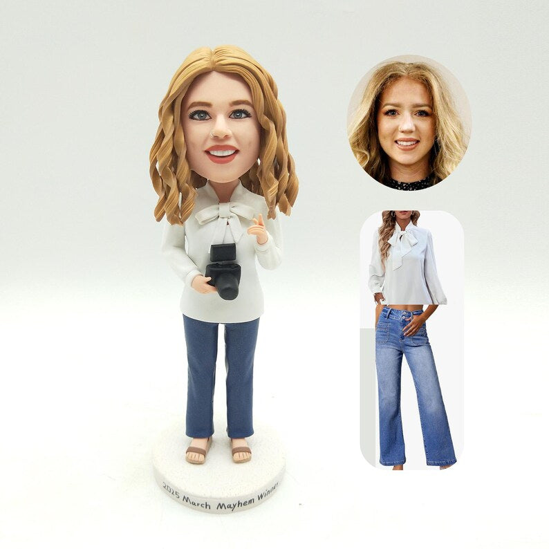 Example of the custom figurine design; personalised from customer reference photos
