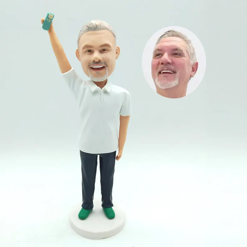 Example of the custom figurine design; personalised from customer reference photos