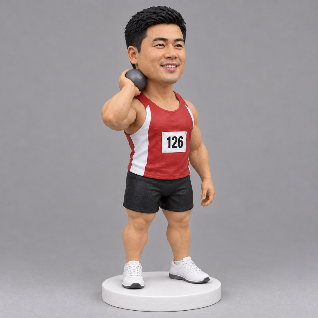 Shot put bobblehead side angle