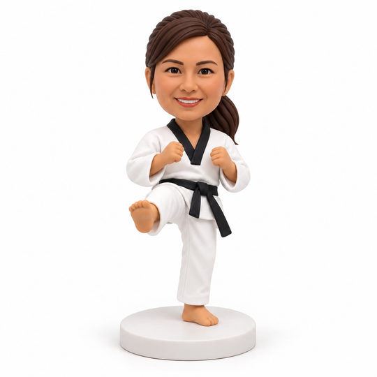 Personalised female taekwondo bobblehead example