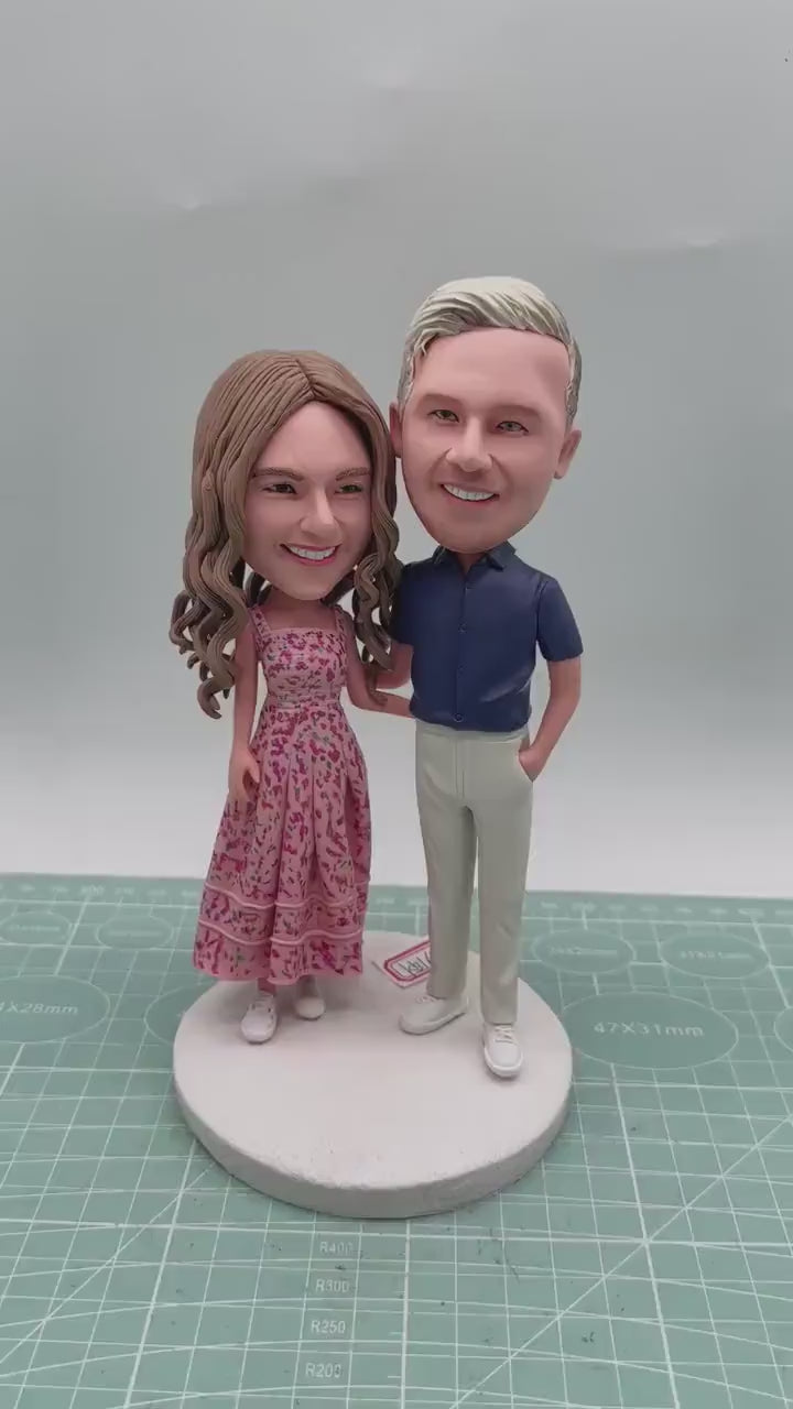 Custom Bobble Head Mini Figurine Couple Customized