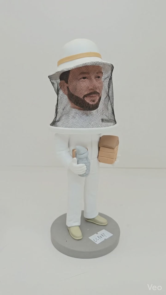 Custom Beekeeper Bobblehead – Personalized Bee Keeper Figurine from Your Photo 🐝
